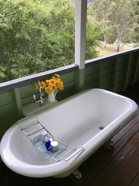 Dayboro - Blue Ridge Lavender Cottage - Accommodation Search 1