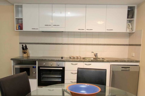 Debs Apartment MtsBay - Accommodation Search 2