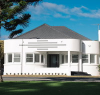 Deco Beach Luxury Apartments - Accommodation Search