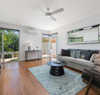 Deluxe Unit with Pool Parking and Gym near Beaches - Accommodation Search