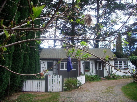 Devon Long Barn - Accommodation Search 0