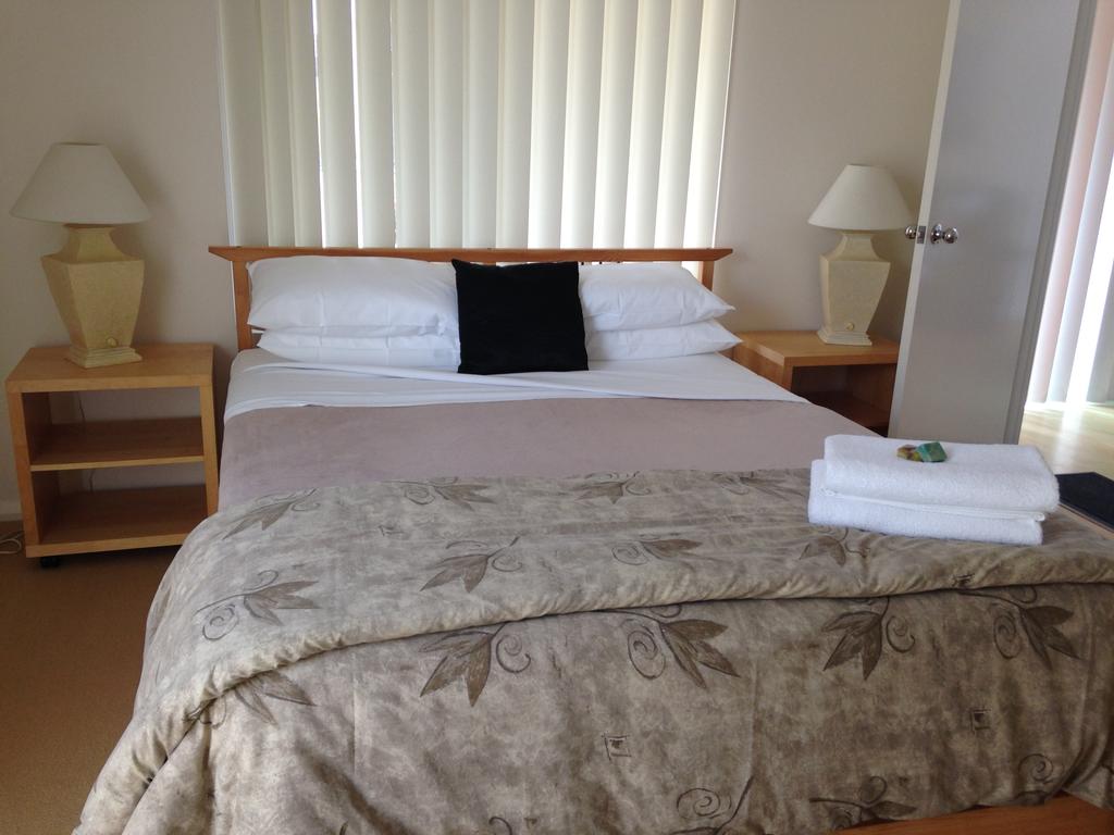 Collingwood Park WA Accommodation Search