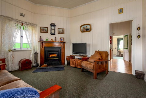 Dillons Cottage - Accommodation Search 3