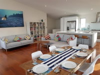 Dream Catcher Beach House - Shellharbour