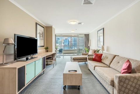 DREAM HARBOUR VIEW 2 BRM // GYM, POOL And PARKING - Accommodation Search 1