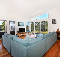 Eagleview - Pet Friendly - 4 Min Walk to Beach - Accommodation Search