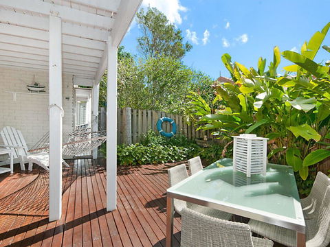 Eastpoint 3 - Accommodation Search 0