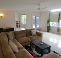 Edge Hill Clean  Green Cairns 7 Minutes from the Airport 7 Minutes to Cairns CBD  Reef Fleet Terminal - Accommodation Search