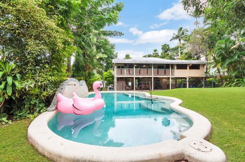 Edge Hill Holiday Home / Cairns - Accommodation Search 1