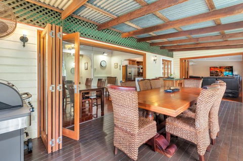 Edge Hill Holiday Home / Cairns - Accommodation Search 3