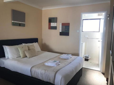Edgewater Motel - Accommodation Search 2