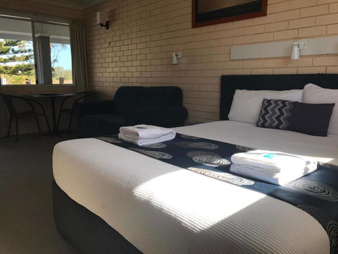 Edgewater Motel - Accommodation Search 1