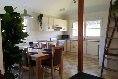 Edward Lane Apt3 - Accommodation Search 0