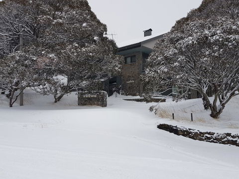 Eremo Lodge 1 - Accommodation Search 0