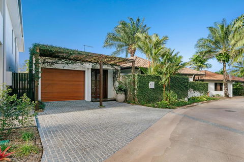 Esprit Luxury Retreat Palm Cove - Accommodation Search 3