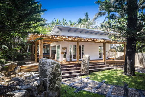 Eternity Beach House - Eco Luxury Byron Bay - Accommodation Search 0