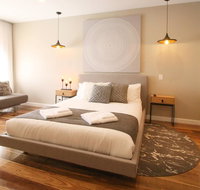 EVOLVE Near Adelaide CBD - Netflix / Wine / Lock up Garage - Accommodation Search