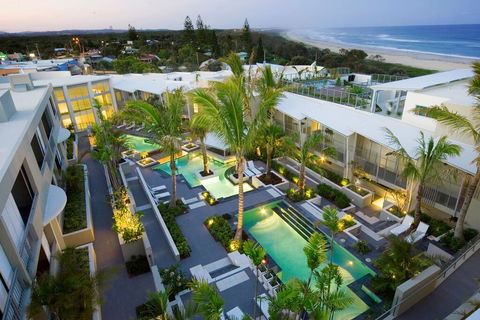 EXTRA LARGE 2 Bed Apartment - 3 Pools And Spa - Mountain View - BEACHFRONT LOCATION CABARITA BEACH - Accommodation Search 2