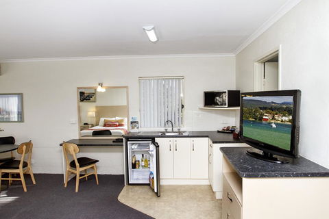 Fairway Motor Inn - Accommodation Search 0