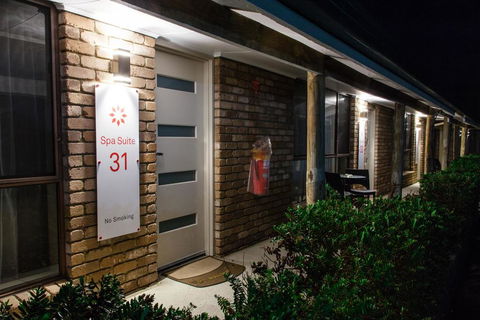 Farnham Court Motel And Restaurant - Accommodation Search 3
