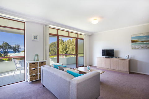 Fathoms 8 - Mollymook - Accommodation Search 1