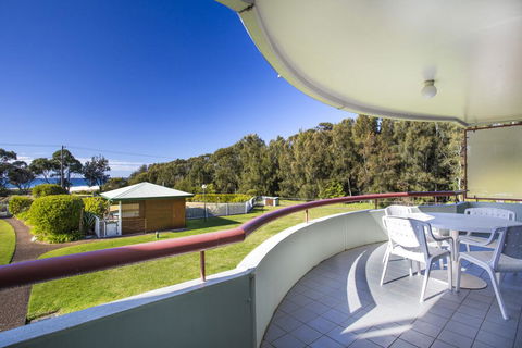 Fathoms 8 - Mollymook - Accommodation Search 0