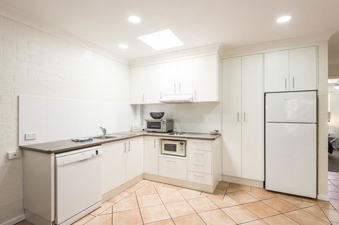 Fiesta Palms 2 - Central Byron Bay - Accommodation Search 2