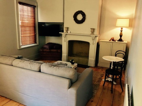 Fig Cafe And Accommodation - Accommodation Search 2