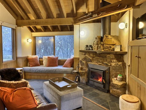 Fitzgeralds - Accommodation Search 0