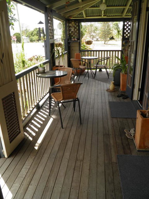 Follywood Guesthouse B&B - Accommodation Search 3