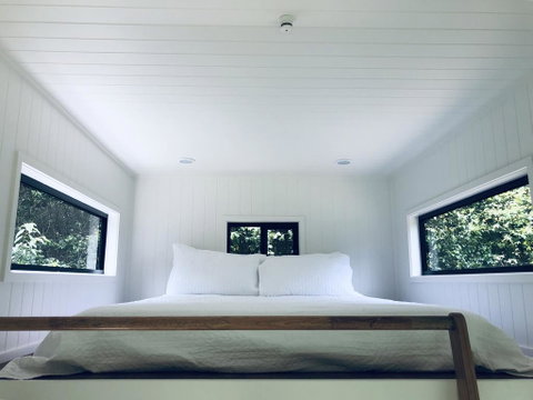 Francisco D'Anconia Tiny House - Accommodation Search 3