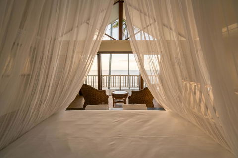 Frangipani Beach House - Newell Beach - Accommodation Search 1