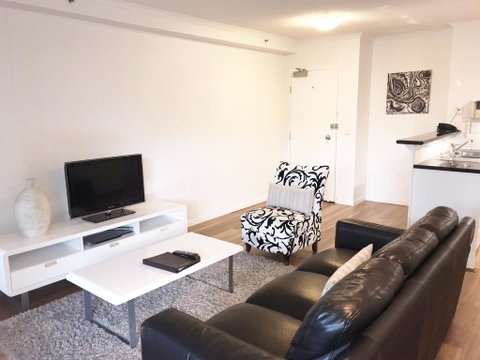 Frisco Apartments - Accommodation Search 3