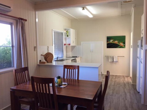 FROGGIES HOLIDAY HOUSE - Accommodation Search 3