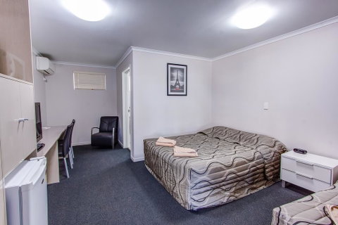 Galaxy Mackay Motor Inn - Accommodation Search 3
