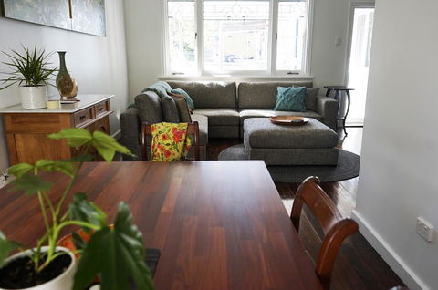 Gallery House Dwellingup - Accommodation Search 2
