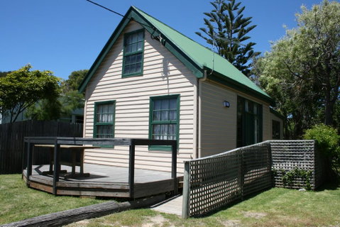 Gaol House Cottages - Accommodation Search 3