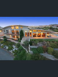 Book Lovely Banks Accommodation Vacations Accommodation Search Accommodation Search