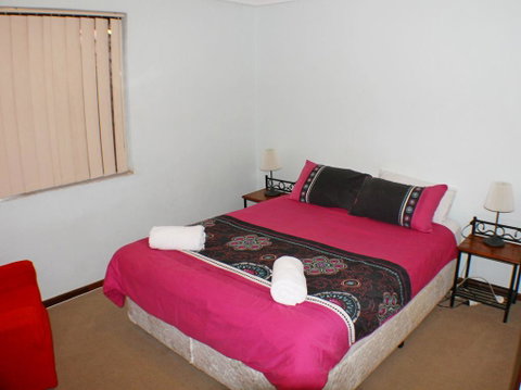 Geraldton Holiday Unit - Accommodation Search 2