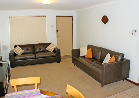 Geraldton Holiday Unit - Accommodation Search 1