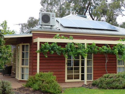 Glenbar Cottage Yelta - Accommodation Search 0
