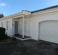 Glenelg Holiday Apartments-Colonial Square - Accommodation Search