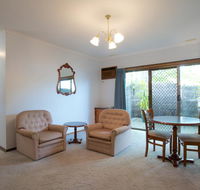 Golden Grain Motor Inn - Accommodation Search