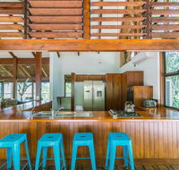Golden Sunbird - Accommodation Search