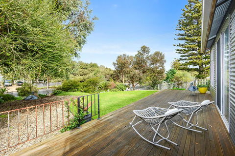 Goolwa Pelican Cottage - Accommodation Search 0