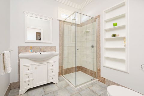 Gorgeous Alma St Villa - Accommodation Search 2