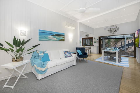 Gorgeous Home 3 Mins To Strand - Accommodation Search 2