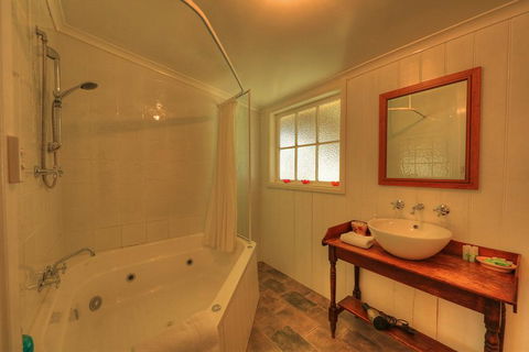 Grace's Spa Cottage - Accommodation Search 3