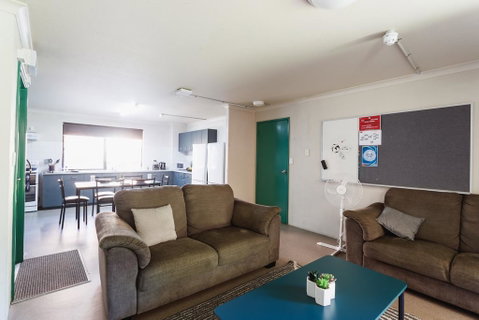 Guild House 6 Bedroom Flat - Accommodation Search 0