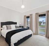 GUILDFORD COTTAGE - Accommodation Search